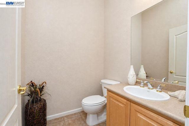 1242 Flores Way, Brentwood, CA 94513