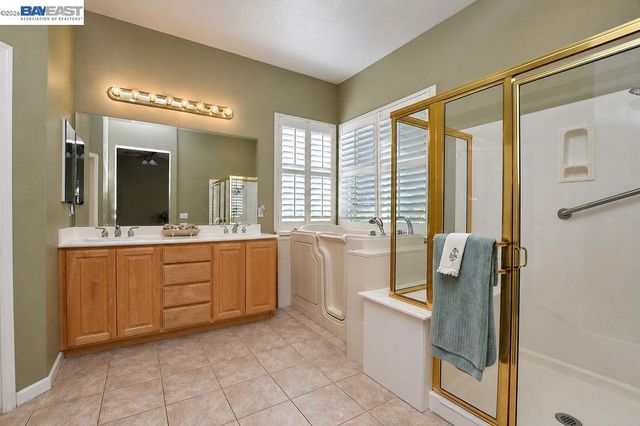 1242 Flores Way, Brentwood, CA 94513