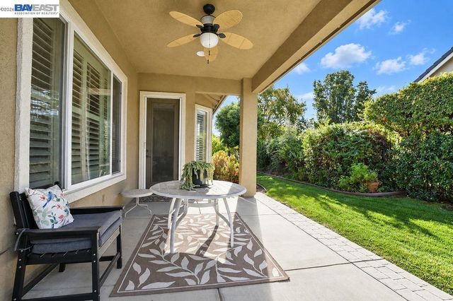 1242 Flores Way, Brentwood, CA 94513