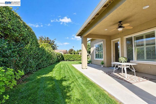 1242 Flores Way, Brentwood, CA 94513