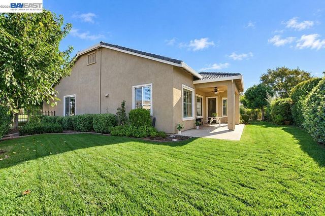1242 Flores Way, Brentwood, CA 94513