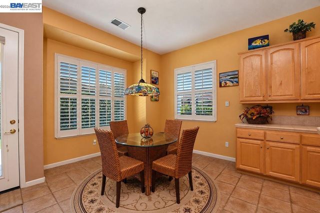 1242 Flores Way, Brentwood, CA 94513