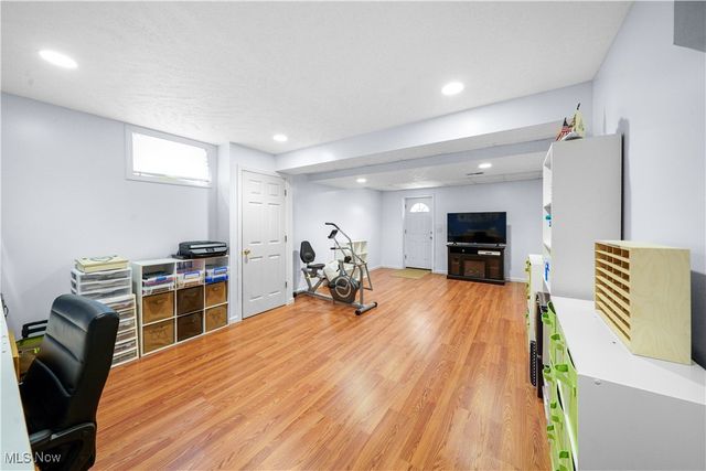 805 Hunter Ridge Drive, Streetsboro, OH 44241