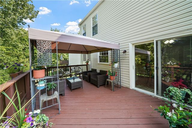 805 Hunter Ridge Drive, Streetsboro, OH 44241