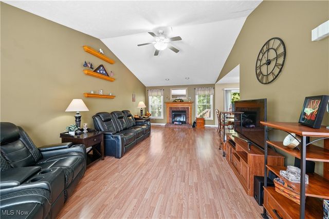 805 Hunter Ridge Drive, Streetsboro, OH 44241