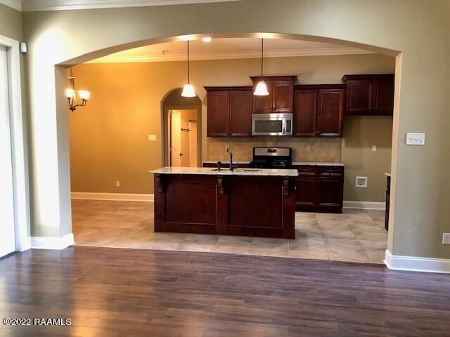 124 Clover Leaf Drive, Lafayette, LA 70508