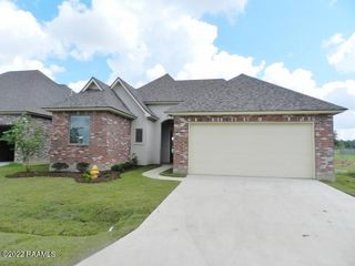 124 Clover Leaf Drive, Lafayette, LA 70508