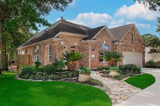 7 Sovereign Way, Conroe, TX 77384