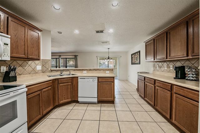 7013 PENTA PLACE, Wesley Chapel, FL 33545