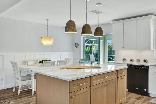 2720 SW 32nd ST, Cape Coral, FL 33914