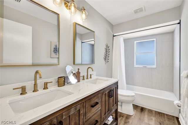 2720 SW 32nd ST, Cape Coral, FL 33914