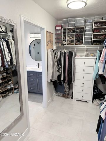 3426 E CLARK Road, Phoenix, AZ 85050