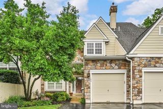 104 DAYLESFORD BLVD #104, Berwyn, PA 19312