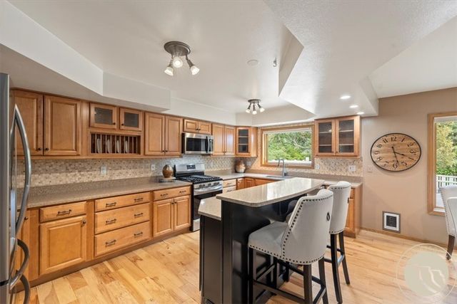 2745 Zimmerman Trail, Billings, MT 59102