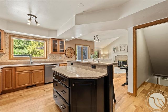 2745 Zimmerman Trail, Billings, MT 59102