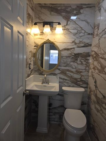 300 Old Town Drive, Tulare, CA 93274