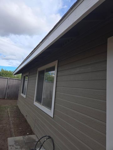 300 Old Town Drive, Tulare, CA 93274