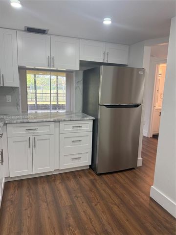 3490 Foxcroft Rd B114, Miramar, FL 33025