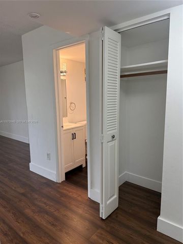 3490 Foxcroft Rd B114, Miramar, FL 33025