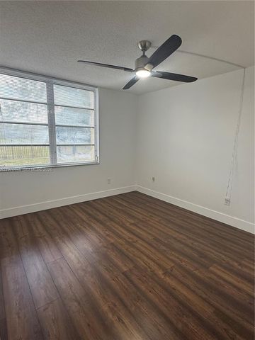 3490 Foxcroft Rd B114, Miramar, FL 33025