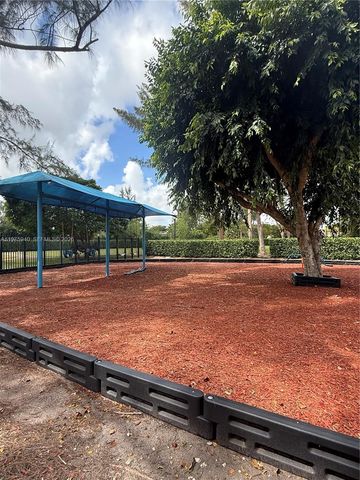 3490 Foxcroft Rd B114, Miramar, FL 33025