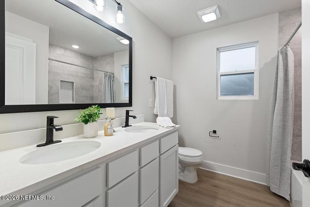 5114 PARETE Road S, Jacksonville, FL 32218