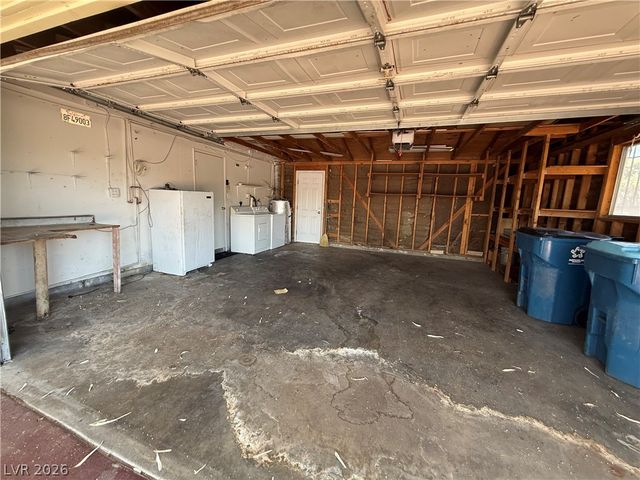 5908 Carmen Boulevard, Las Vegas, NV 89108