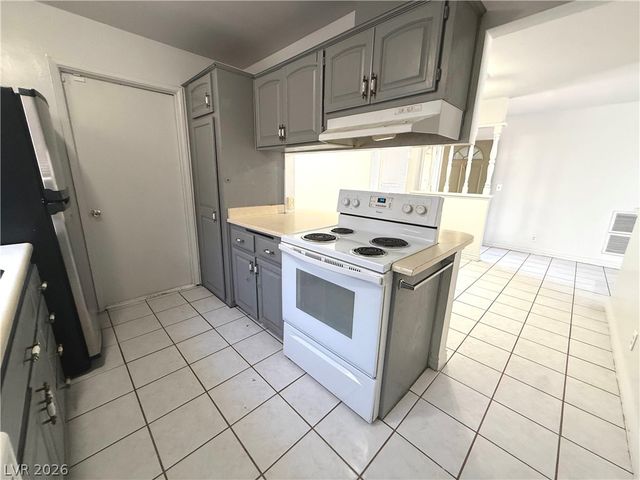 5908 Carmen Boulevard, Las Vegas, NV 89108