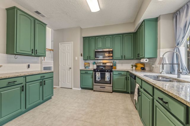 3709 Saint Johns Drive, Denton, TX 76210