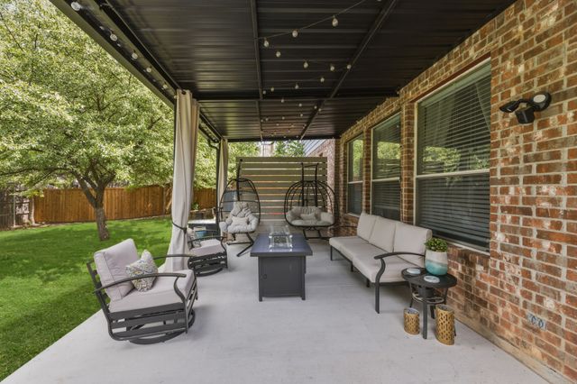 3709 Saint Johns Drive, Denton, TX 76210