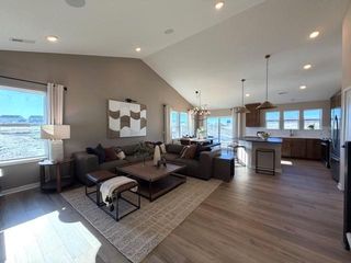 1649 Lund Way, Shakopee, MN 55379