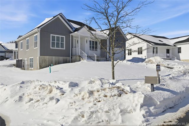 4 Stillman Wye, Monroe, NY 10950