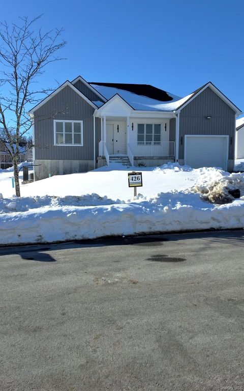 4 Stillman Wye, Monroe, NY 10950