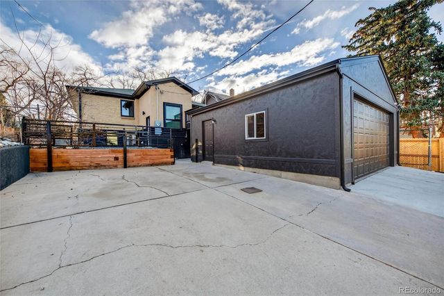 1543 S University Boulevard, Denver, CO 80210