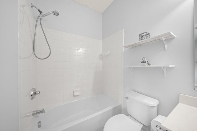 6073 Baumeister Drive, Hilliard, OH 43026