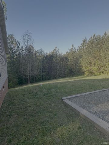 226 Edgewood Ln, Charlotte Court House, VA 23923