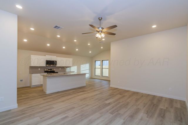 3011 Farmyard Drive, Amarillo, TX 79124