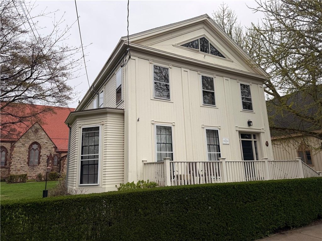 63 poplar Street 3, Newport, RI 02840