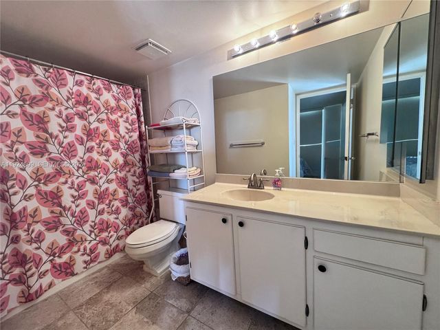 290 174th St 1906, Sunny Isles Beach, FL 33160