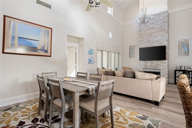 1464 Saint Davids Lane, Vero Beach, FL 32967