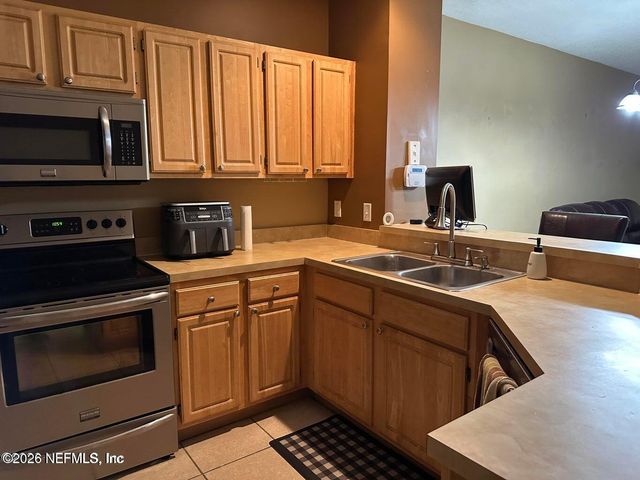 3750 SILVER BLUFF Boulevard 402, Orange Park, FL 32065