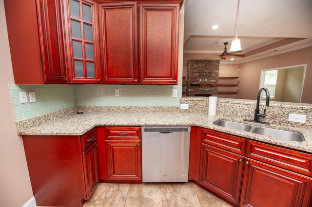 516 Abberly Lane, Boiling Springs, SC 29316