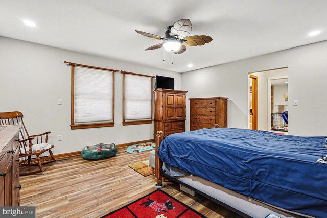 8318 DIAMOND HILL RD, Warrenton, VA 20186