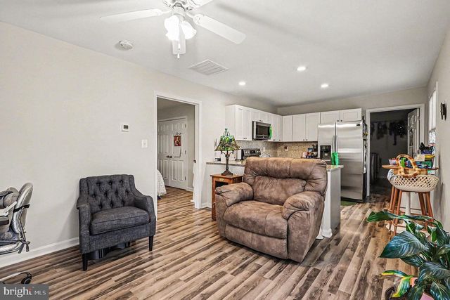 8318 DIAMOND HILL RD, Warrenton, VA 20186