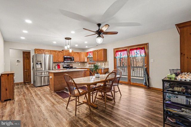 8318 DIAMOND HILL RD, Warrenton, VA 20186