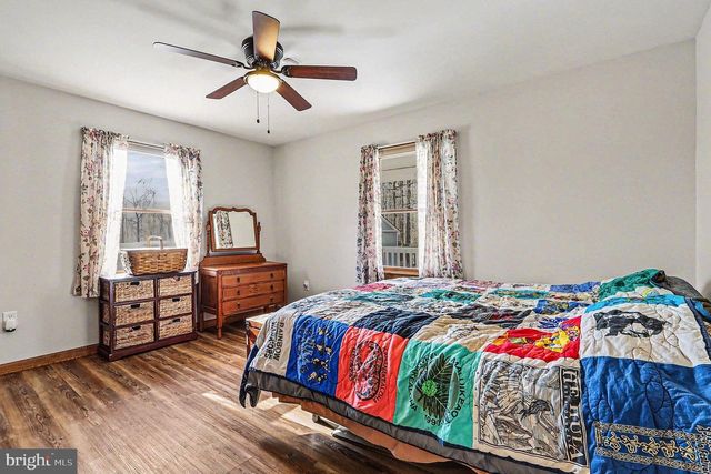 8318 DIAMOND HILL RD, Warrenton, VA 20186