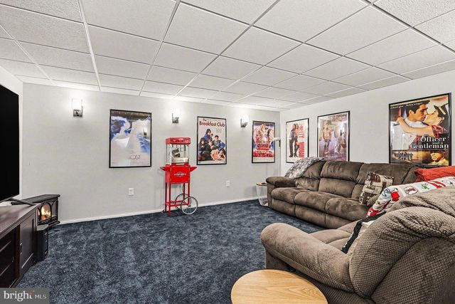 8318 DIAMOND HILL RD, Warrenton, VA 20186