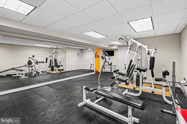 8318 DIAMOND HILL RD, Warrenton, VA 20186