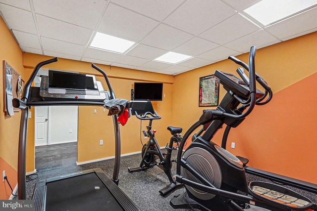 8318 DIAMOND HILL RD, Warrenton, VA 20186