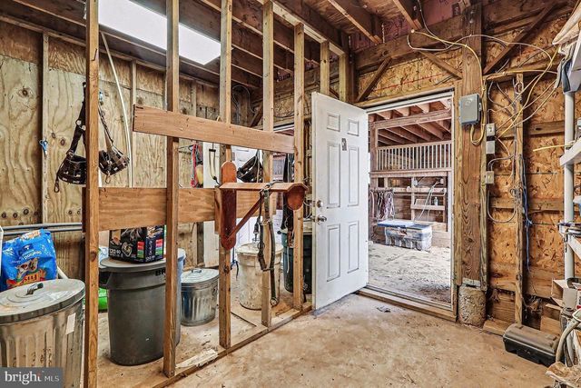 8318 DIAMOND HILL RD, Warrenton, VA 20186